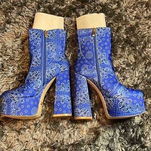Blue bandana platform Togo booties heal is about 8” never worn!!!